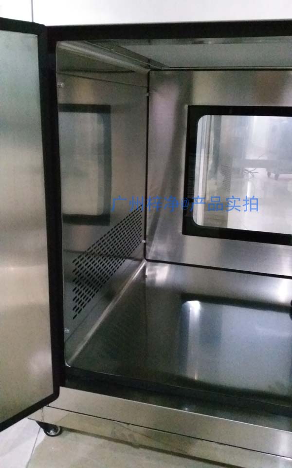 百級(jí)層流傳遞窗內(nèi)部四角圓弧無死角 百級(jí)層流傳遞窗內(nèi)部四角圓弧無死角