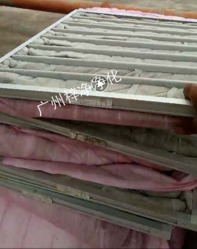 清潔完畢的干式柜袋式除塵空氣過濾器 清潔完畢的干式柜袋式除塵空氣過濾器