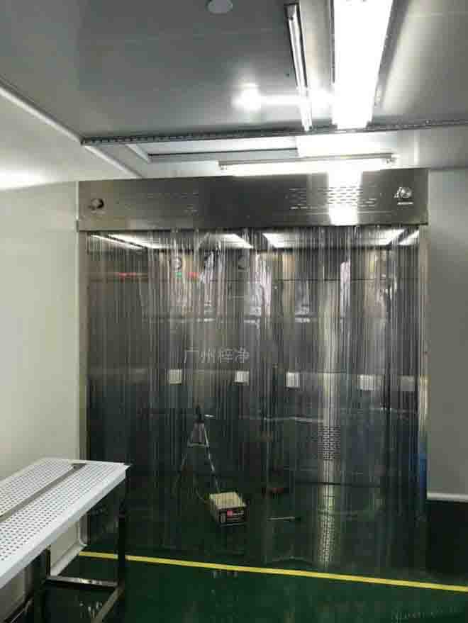 負壓稱量罩結構圖由初效、中效、高效、風機等部件組成