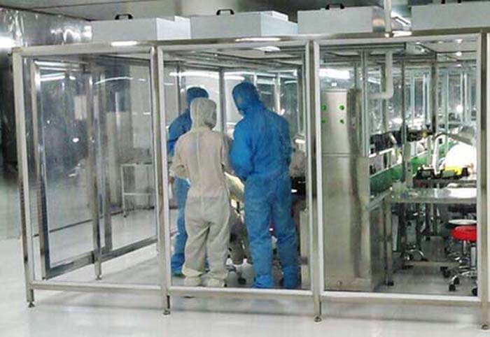 潔凈棚在制藥行業(yè)中,無(wú)塵室潔凈棚是保證藥品生產(chǎn)過(guò)程中空氣潔凈度的重要設(shè)施。 潔凈棚在制藥行業(yè)中,無(wú)塵室潔凈棚是保證藥品生產(chǎn)過(guò)程中空氣潔凈度的重要設(shè)施。